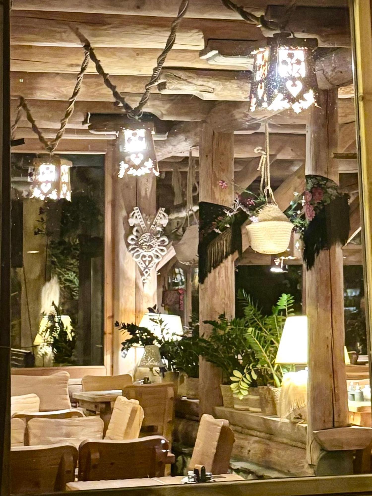 Zajazd Bialczanski Dom Wypoczynkowy Restauracja Bialka Tatrzanska Exteriör bild
