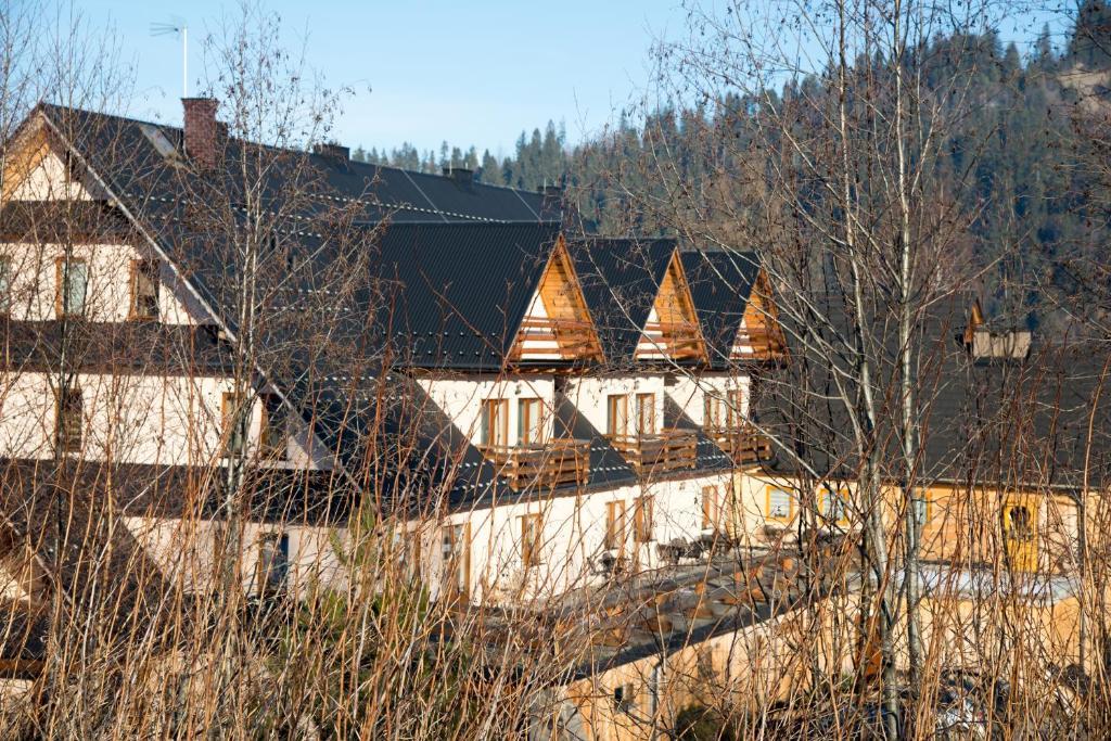 Zajazd Bialczanski Dom Wypoczynkowy Restauracja Bialka Tatrzanska Exteriör bild